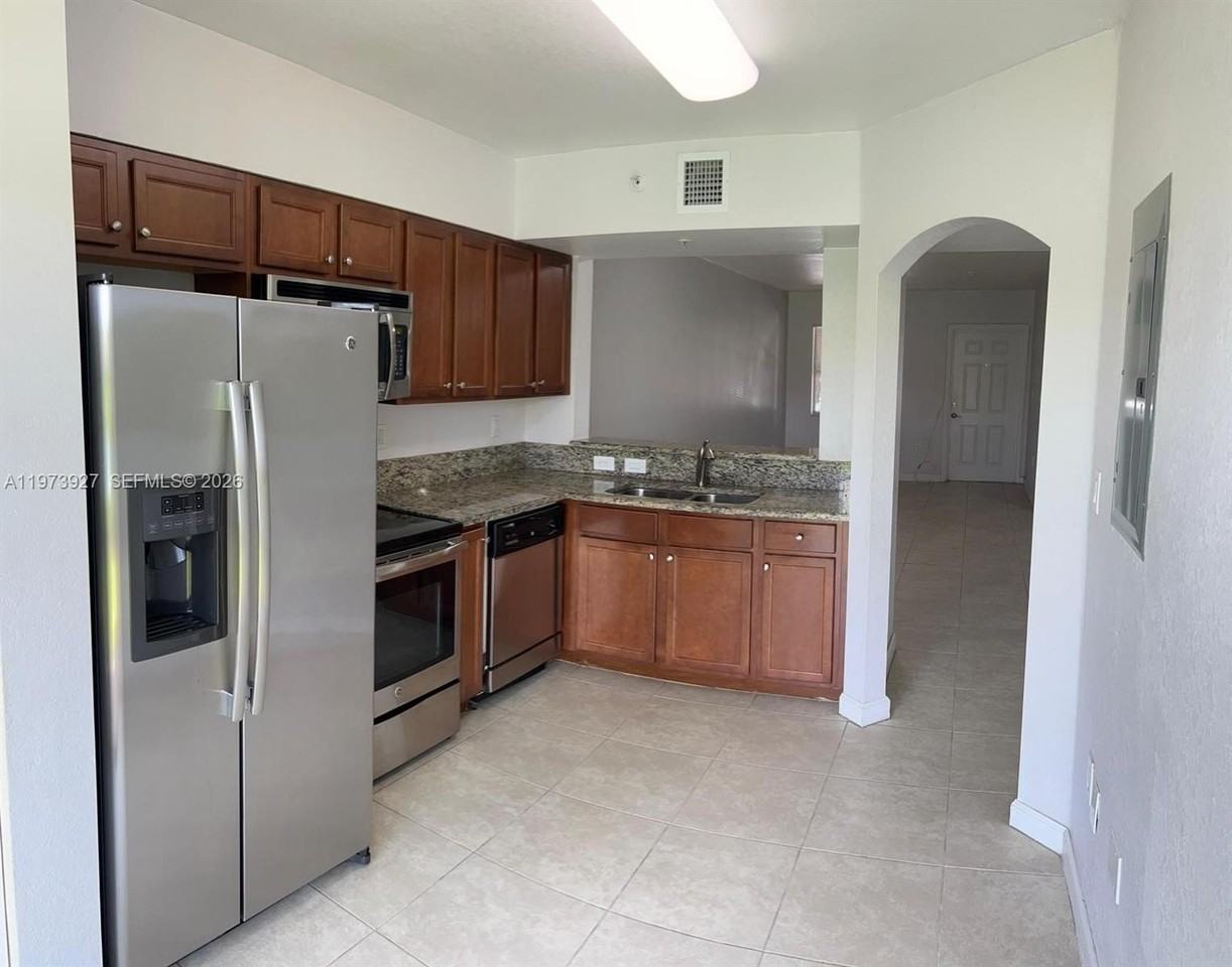 22311 Sw 88th Pl #104-4 - Photo 5 of 39