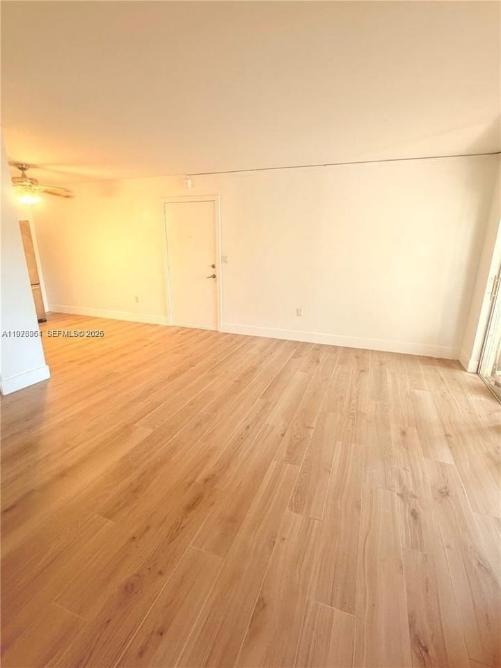 7208 Fairway Dr #I20 - Photo 4 of 11