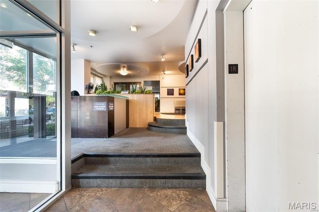 210 N 17th St #305 - Photo 3 of 14