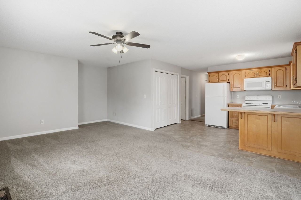 62 Hanna Dr #B - Photo 4 of 25