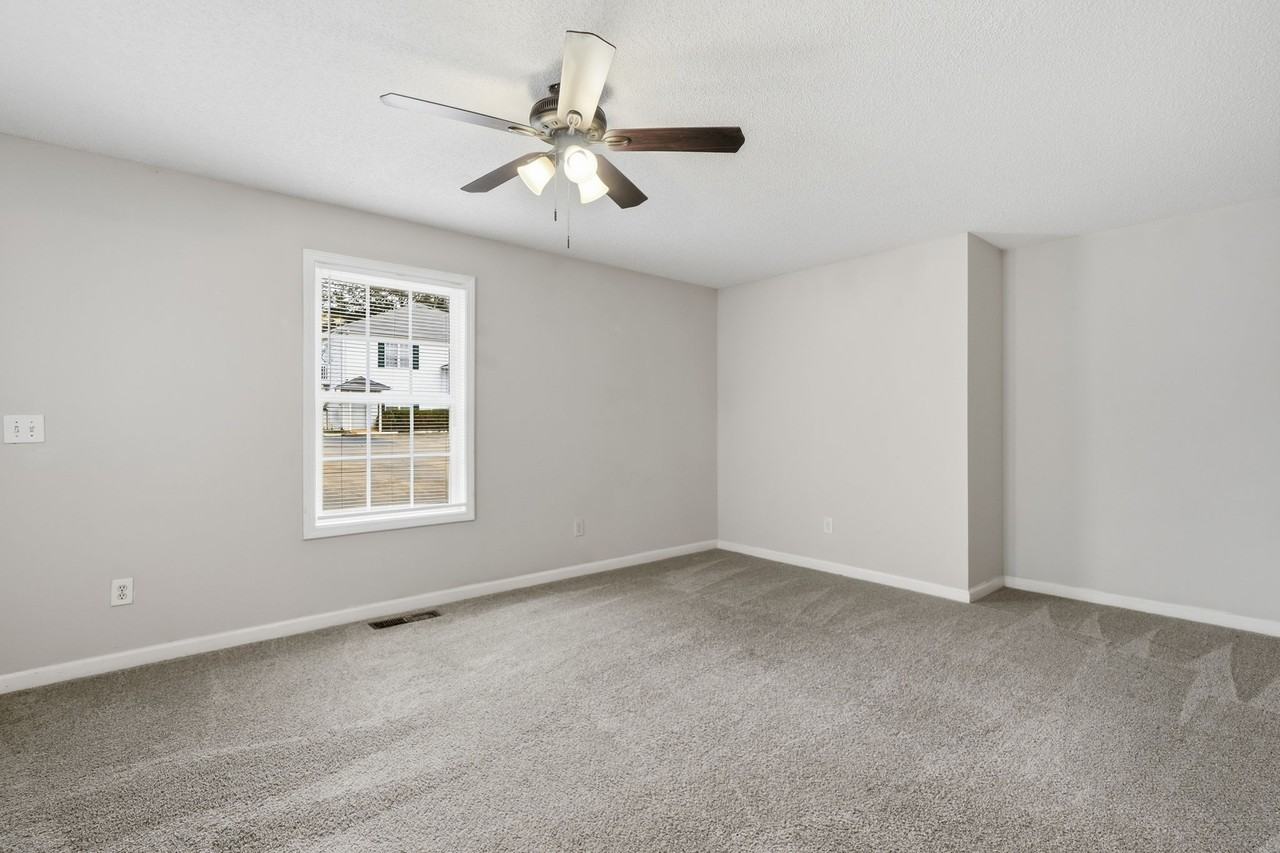 62 Hanna Dr #B - Photo 7 of 25