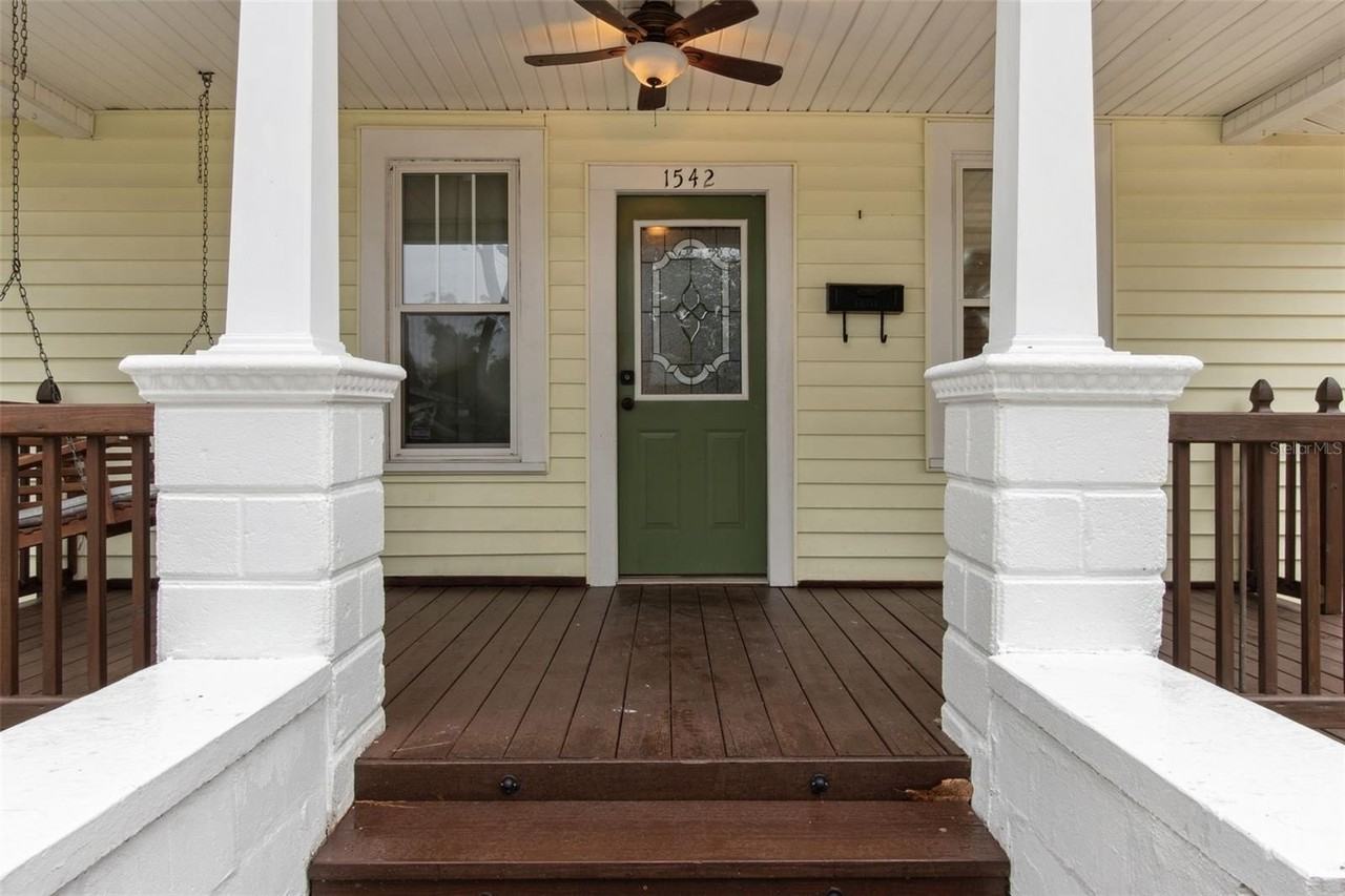 1542 Glendale St - Photo 2 of 36