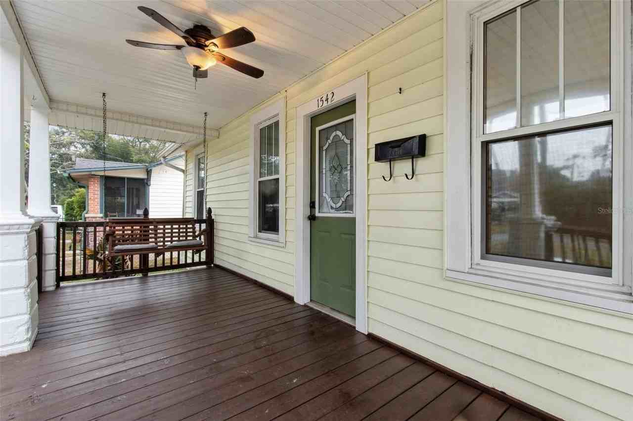 1542 Glendale St - Photo 3 of 36