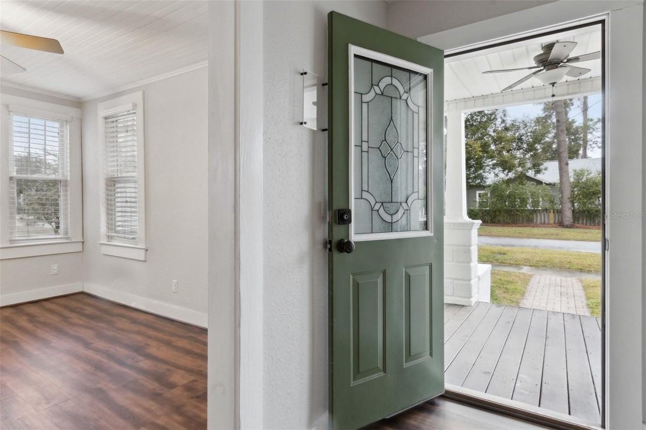 1542 Glendale St - Photo 4 of 36