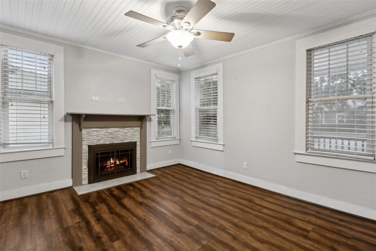 1542 Glendale St - Photo 7 of 36