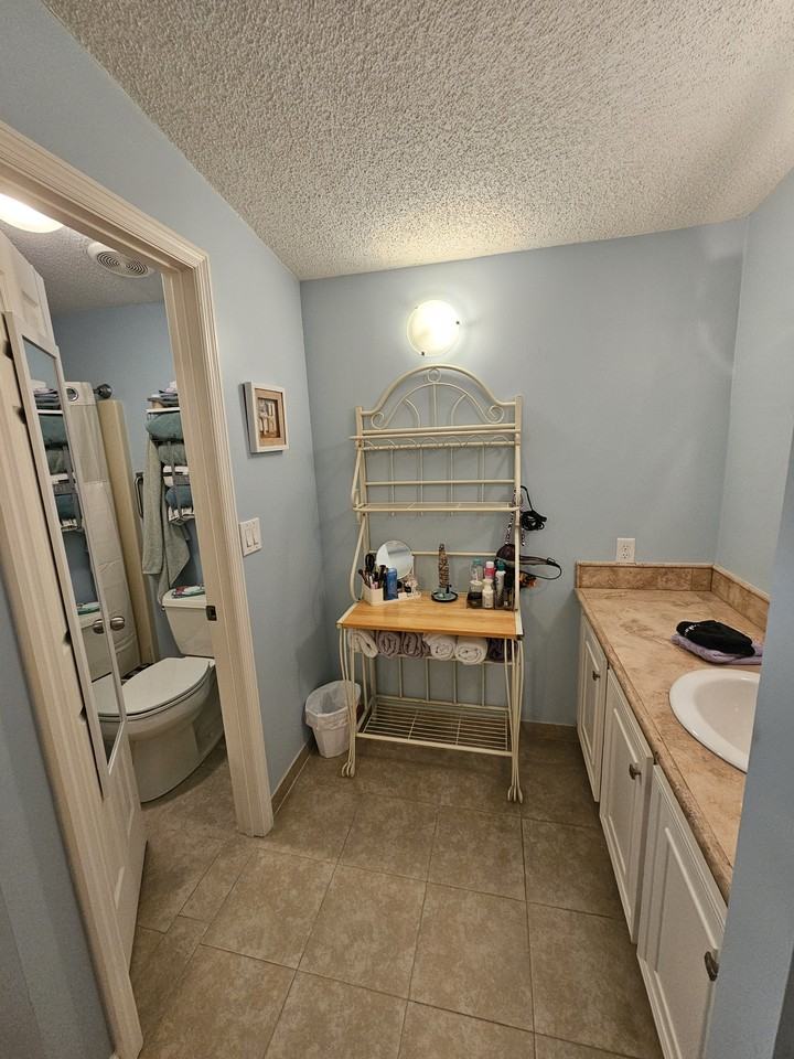 1706 Pebble Beach Ln #1 - Photo 7 of 9