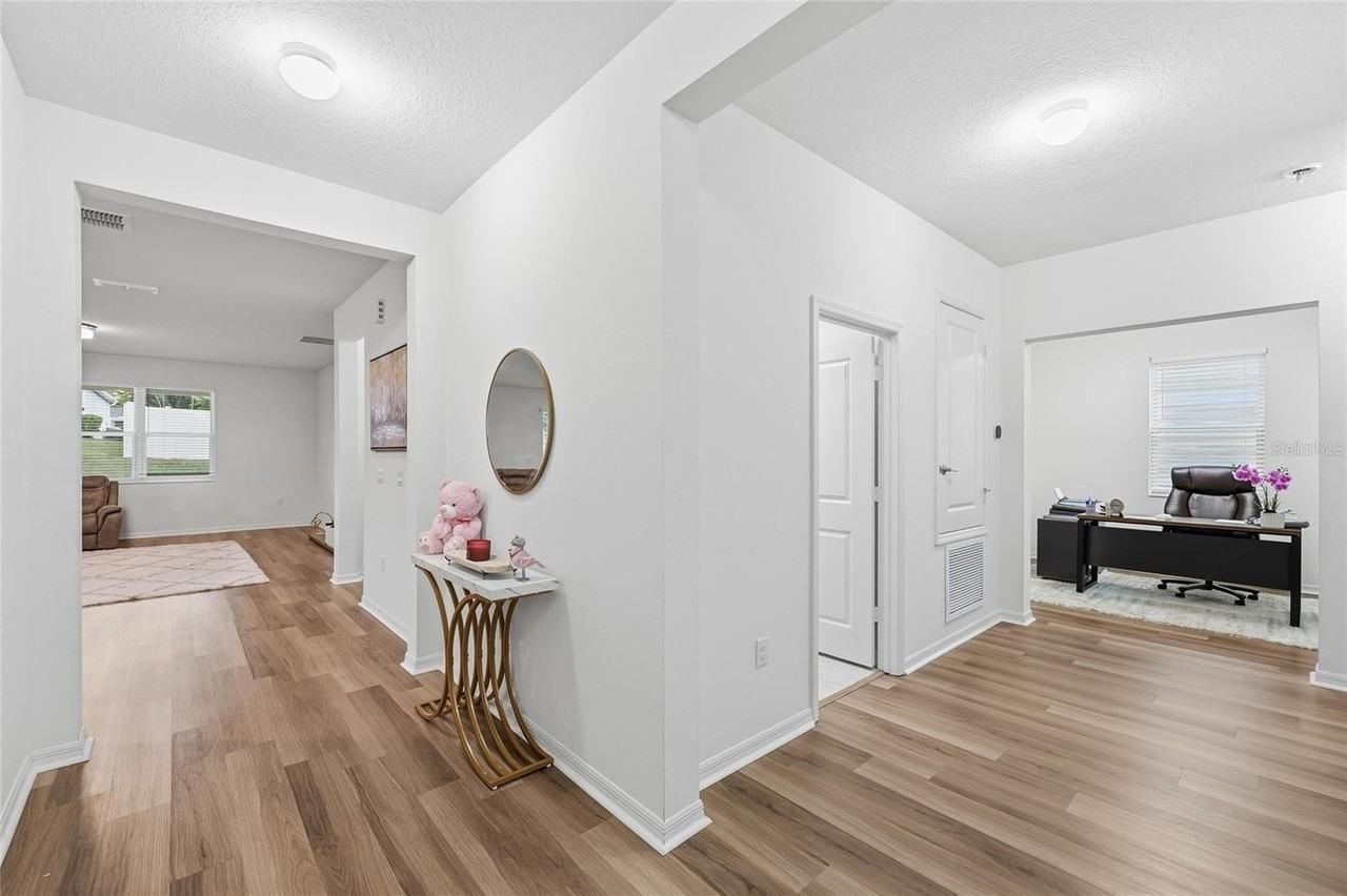 2081 Malbec Ct - Photo 2 of 25