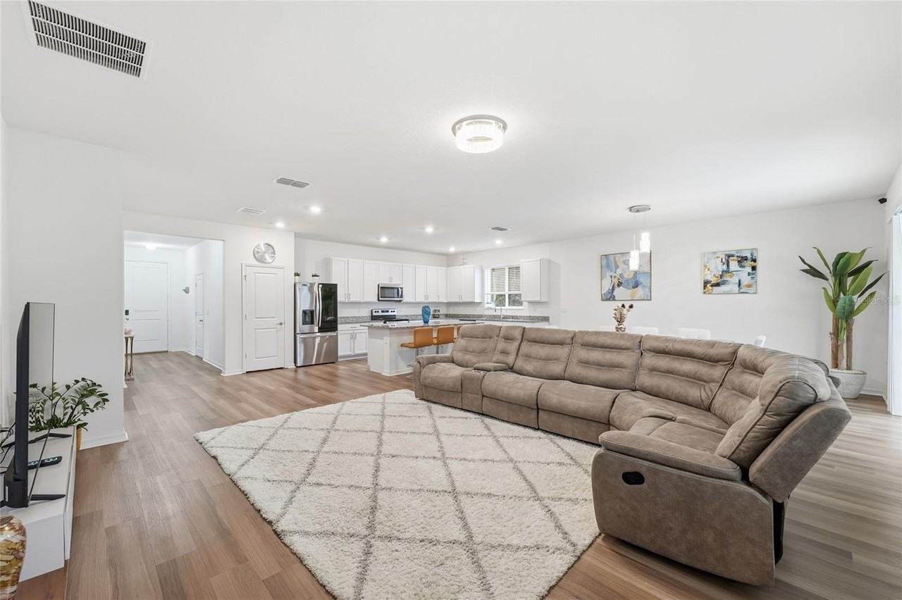 2081 Malbec Ct - Photo 4 of 25