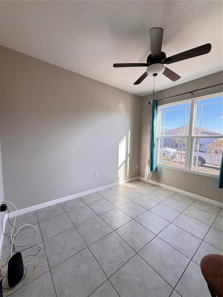 541 Buchannan Dr - Photo 5 of 16