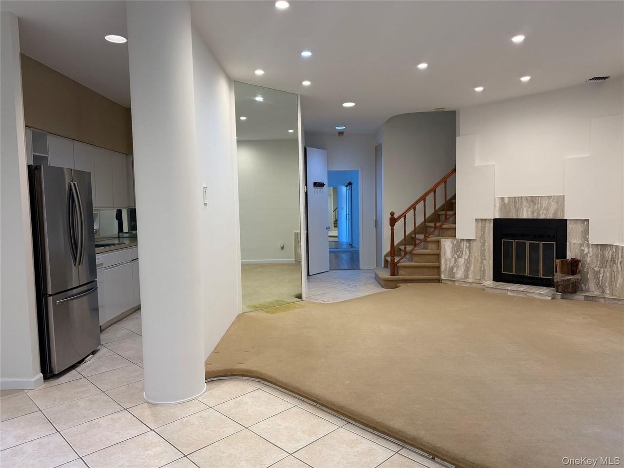 130 S Middle Neck Rd Apt 2 #2 - Photo 5 of 22