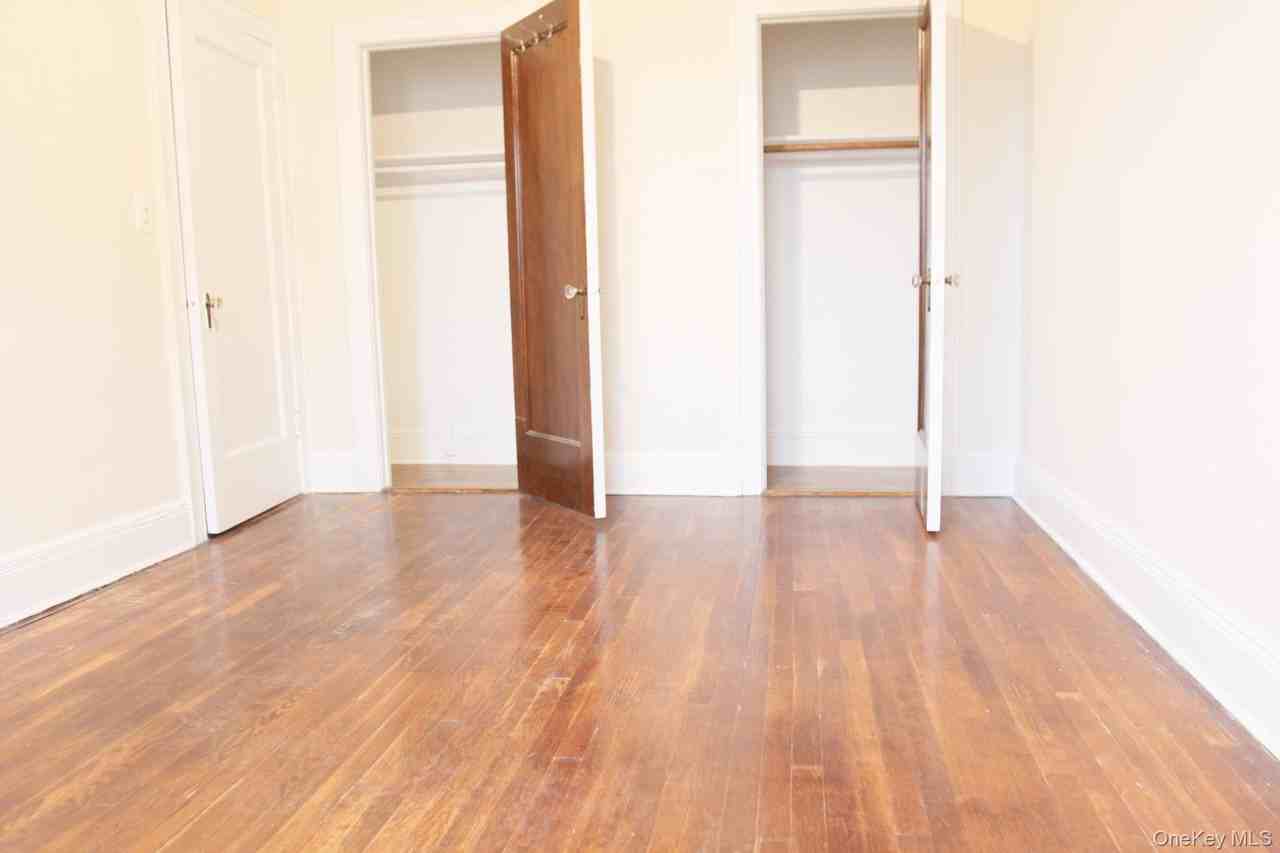 477 Merrick Rd - Photo 2 of 7