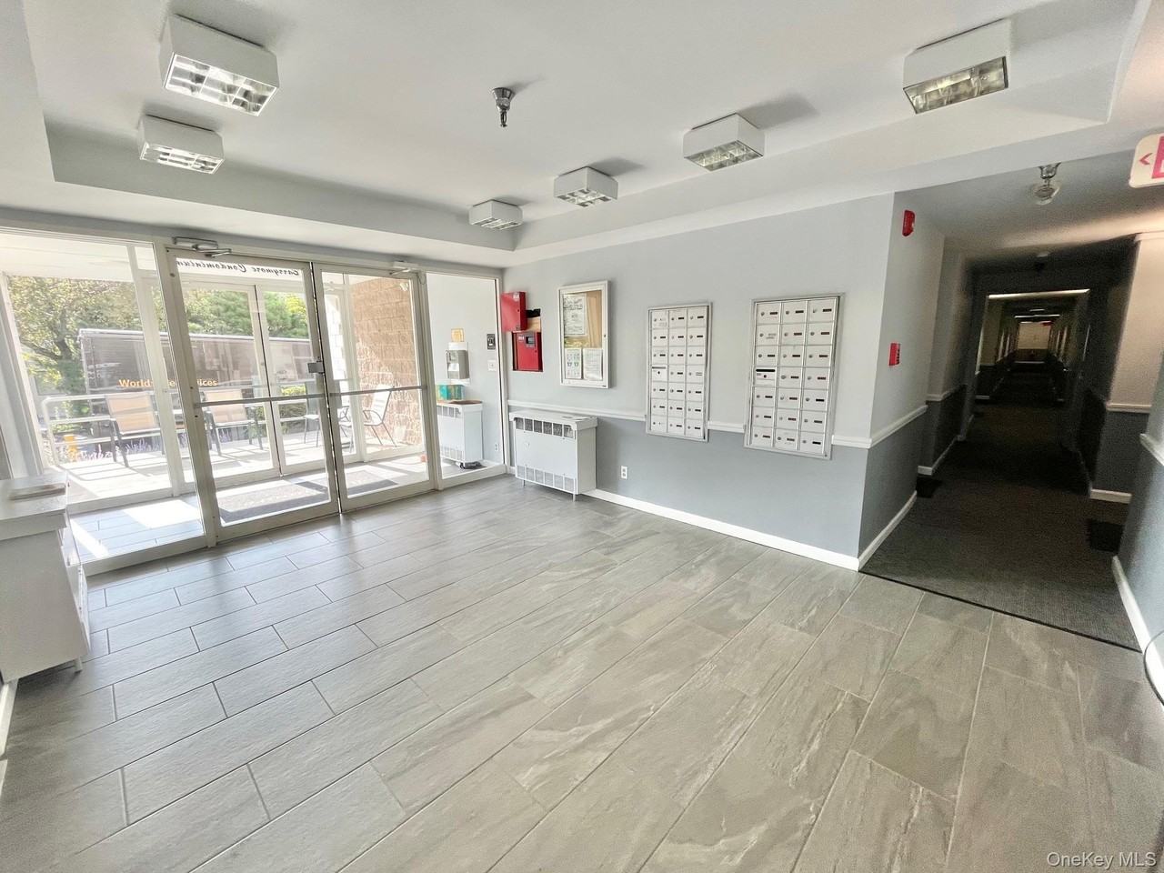 501 N Barry Ave Apt 2f - Photo 2 of 14