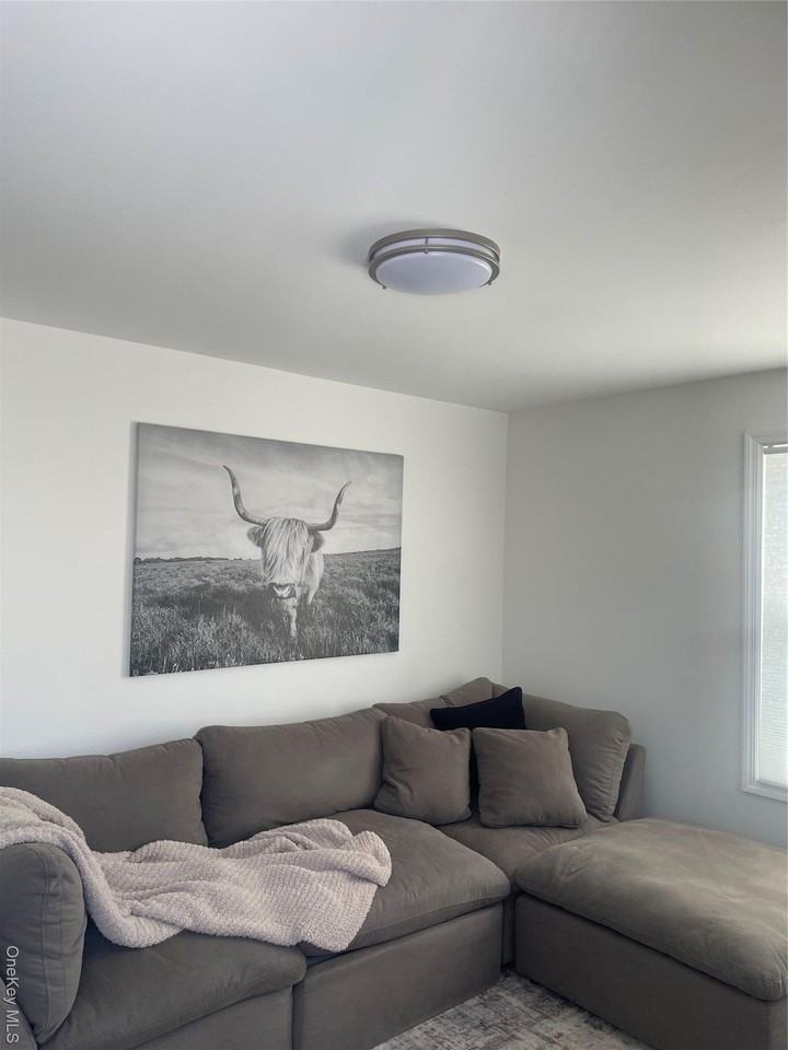 7 Anawanda Rd - Photo 2 of 11