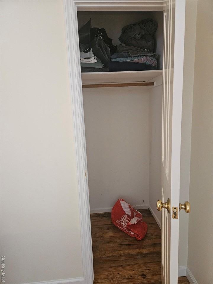 8 Town Path Unit 2 - Photo 2 of 9