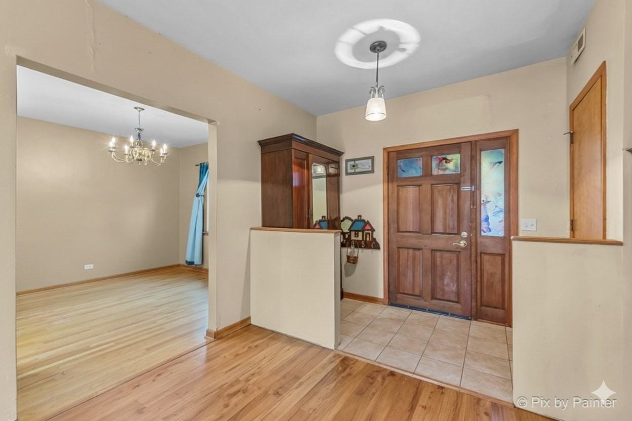 31 W Harrison Rd - Photo 2 of 31