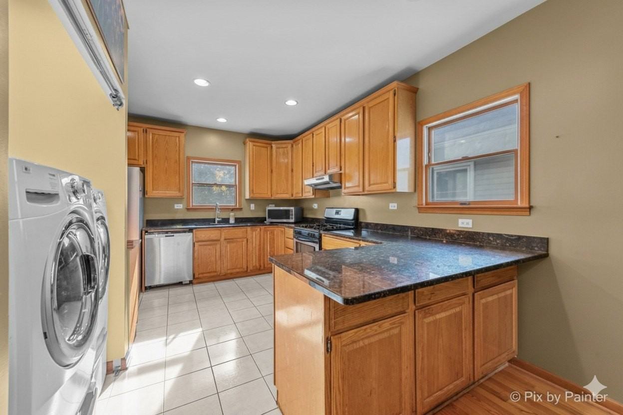 31 W Harrison Rd - Photo 4 of 31