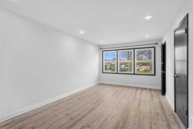 55 W Ann St Unit B - Photo 3 of 19