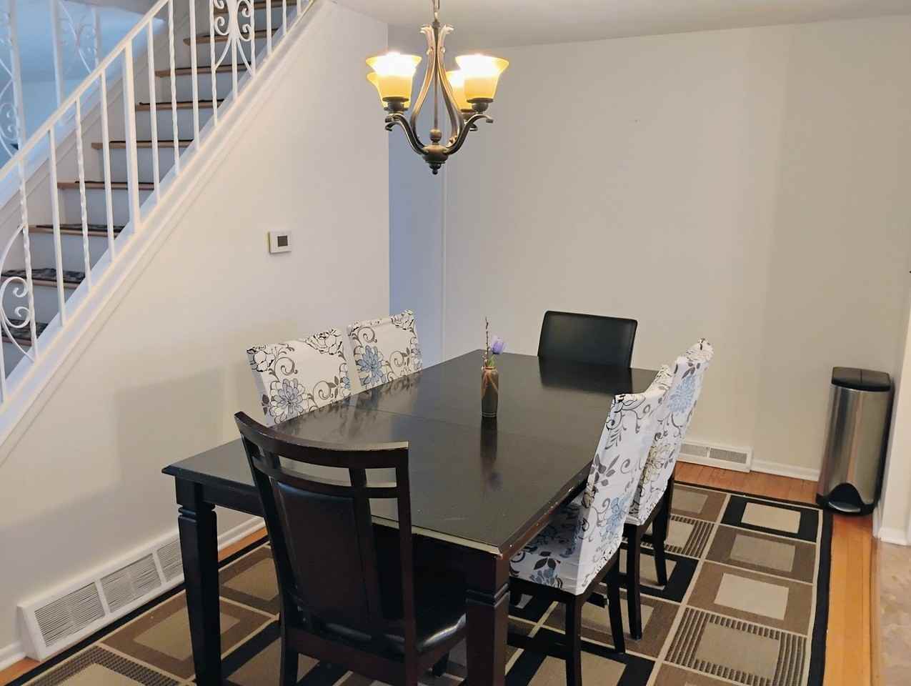 553 W Park Ave Apt A - Photo 6 of 17