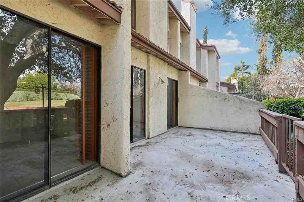 3213 La Encina Way #28 - Photo 7 of 50