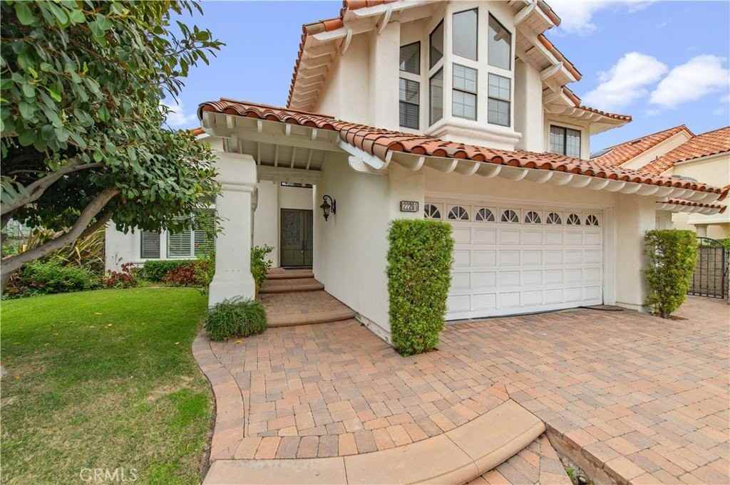 22201 Wayside - Photo 3 of 50