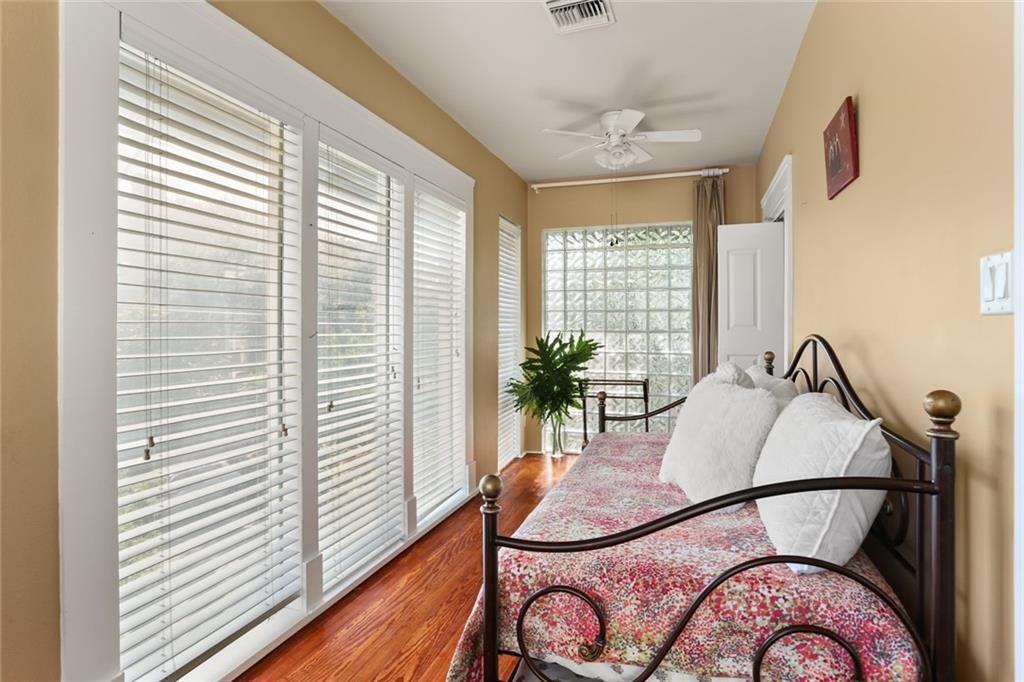 2725 Chestnut St - Photo 3 of 21