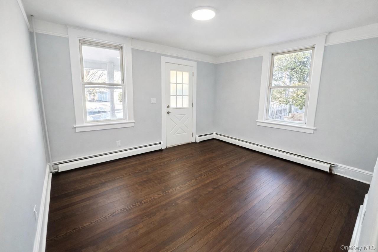 64 Hawley Ave - Photo 2 of 16