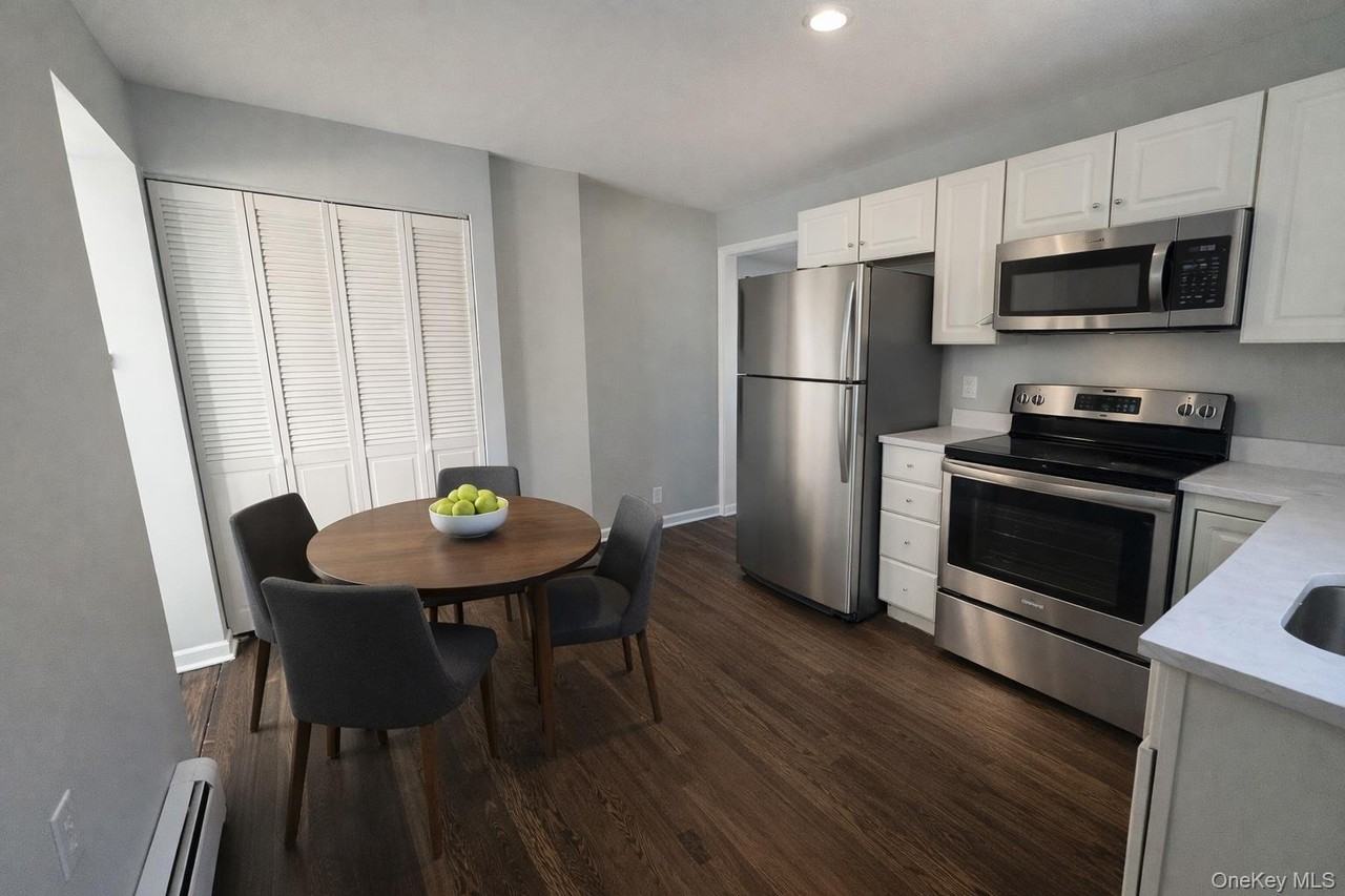 64 Hawley Ave - Photo 6 of 16