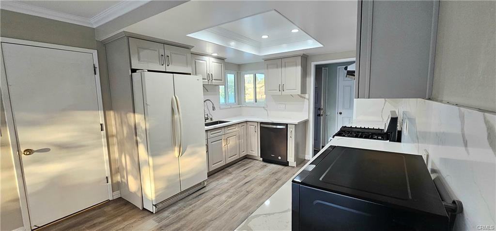 211 Aborla Ln - Photo 2 of 27