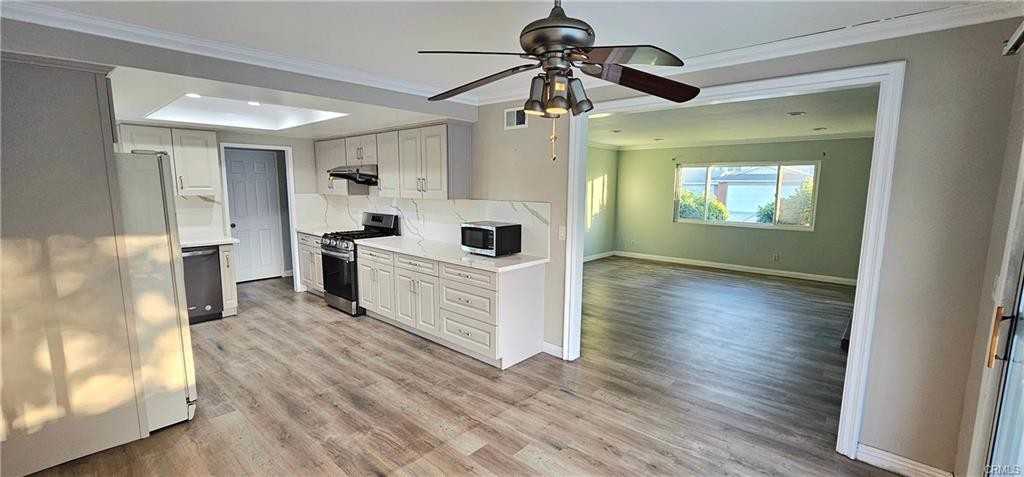 211 Aborla Ln - Photo 6 of 27