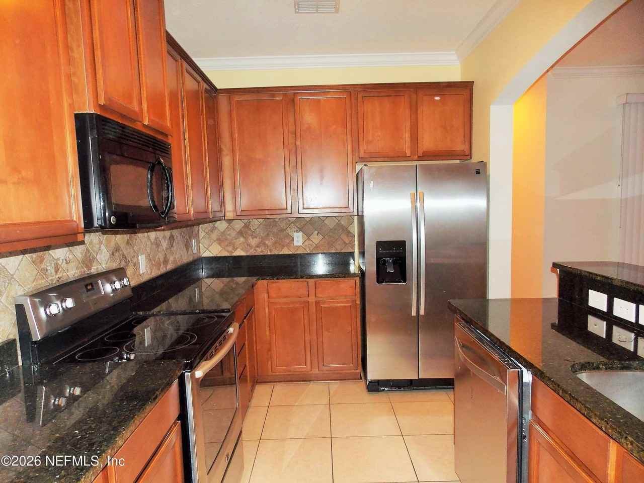 6212 Clearsky Dr - Photo 5 of 11