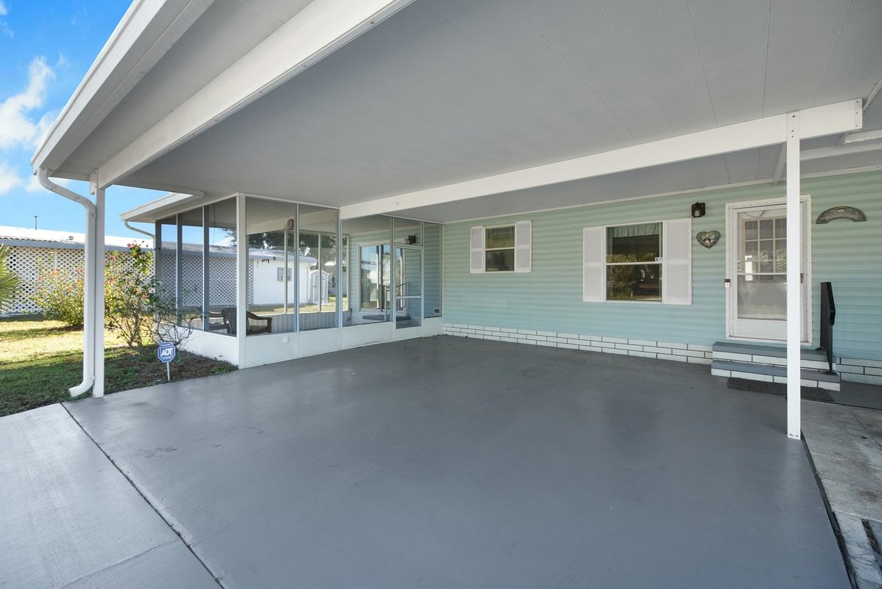 5229 Hartford Ln - Photo 3 of 45