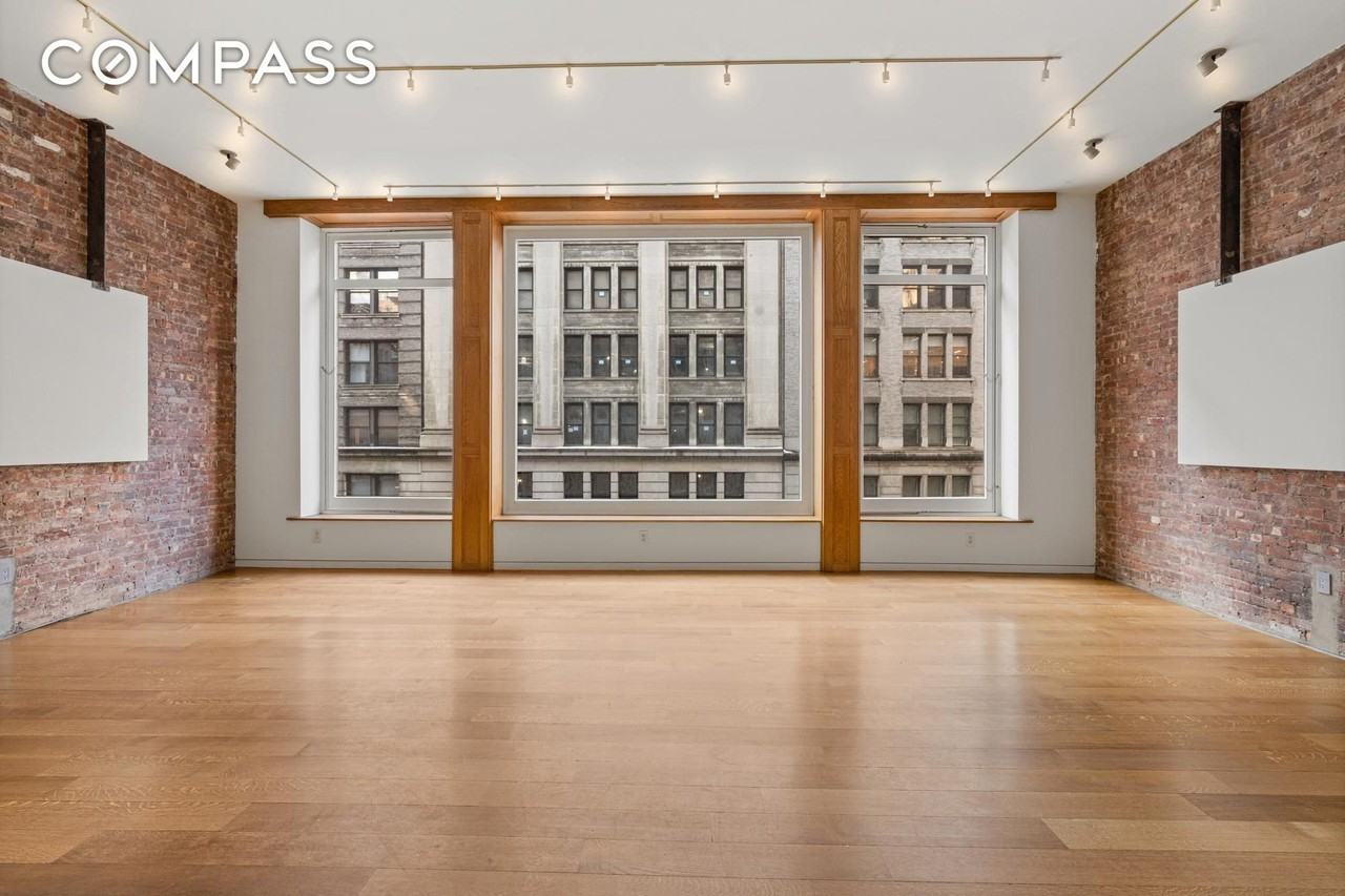 103 5th Ave #4 - Photo 2 of 13