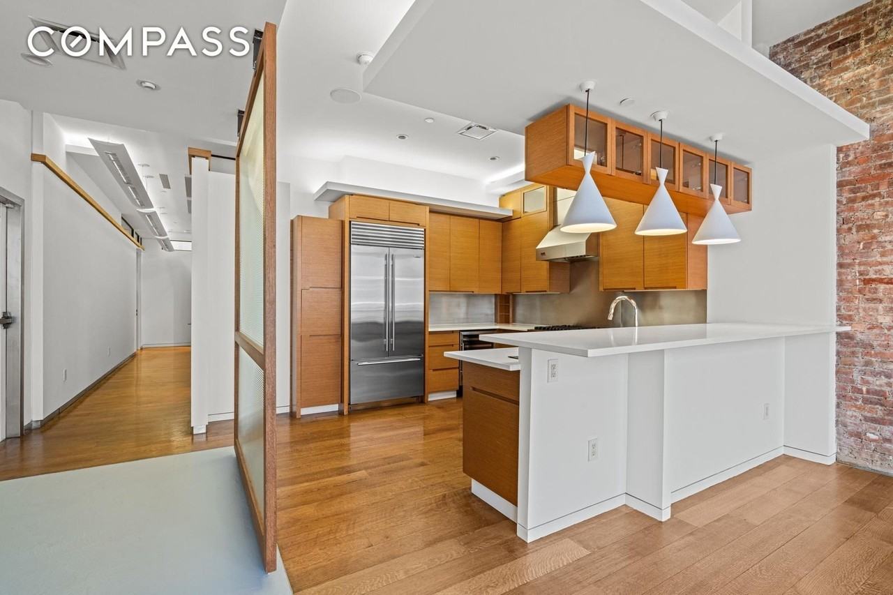 103 5th Ave #4 - Photo 4 of 13