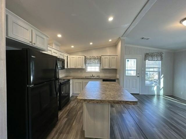 1670 Genie St #30 - Photo 2 of 6