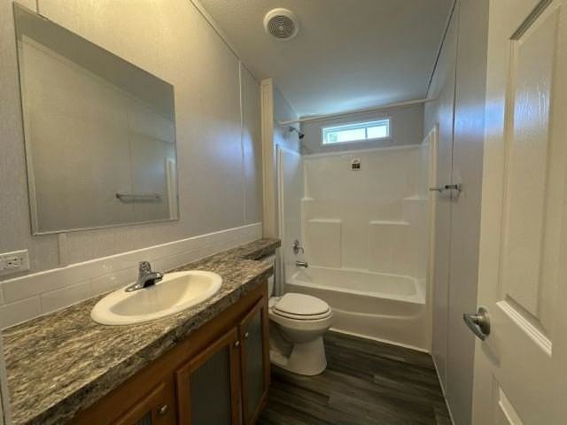 1670 Genie St #30 - Photo 5 of 6