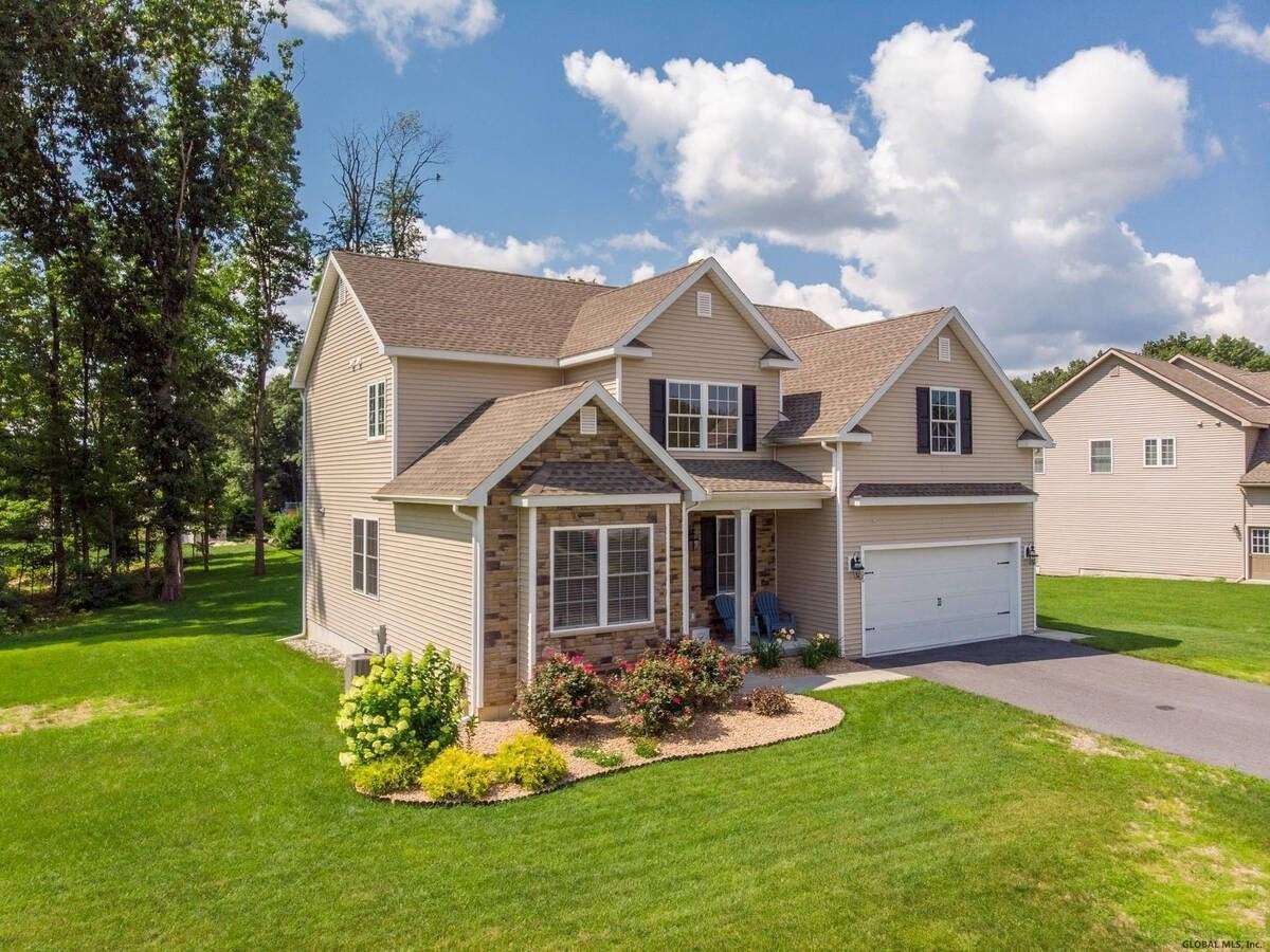 106 Balsam Way - Photo 3 of 50