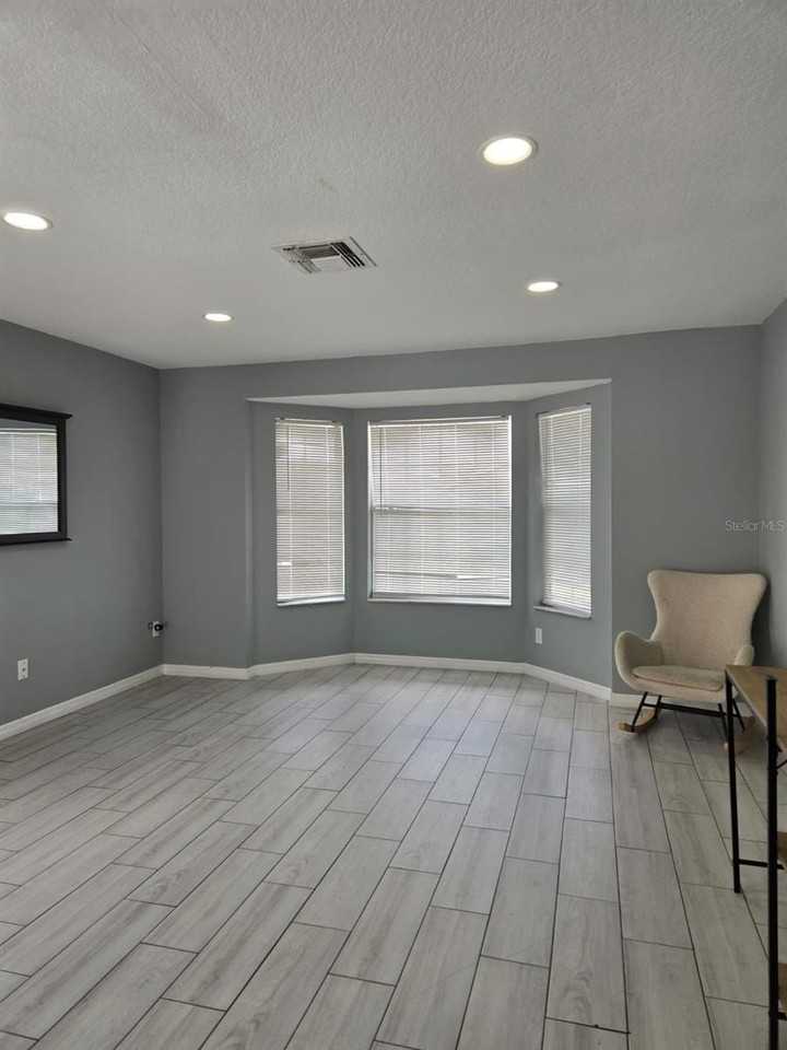 410 Otter Creek Dr - Photo 4 of 26