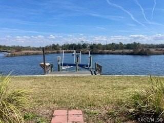 11474 W Bayshore Dr - Photo 2 of 22