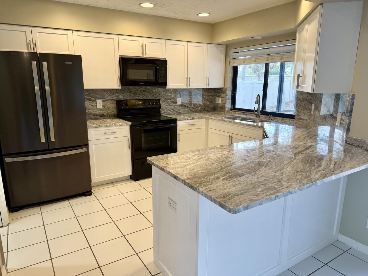 13427 Kingsbury Dr - Photo 2 of 25