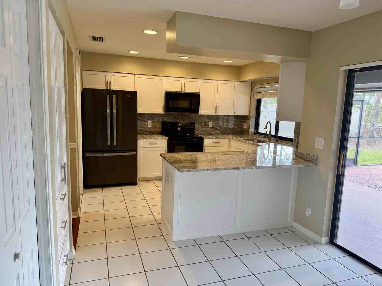 13427 Kingsbury Dr - Photo 4 of 25