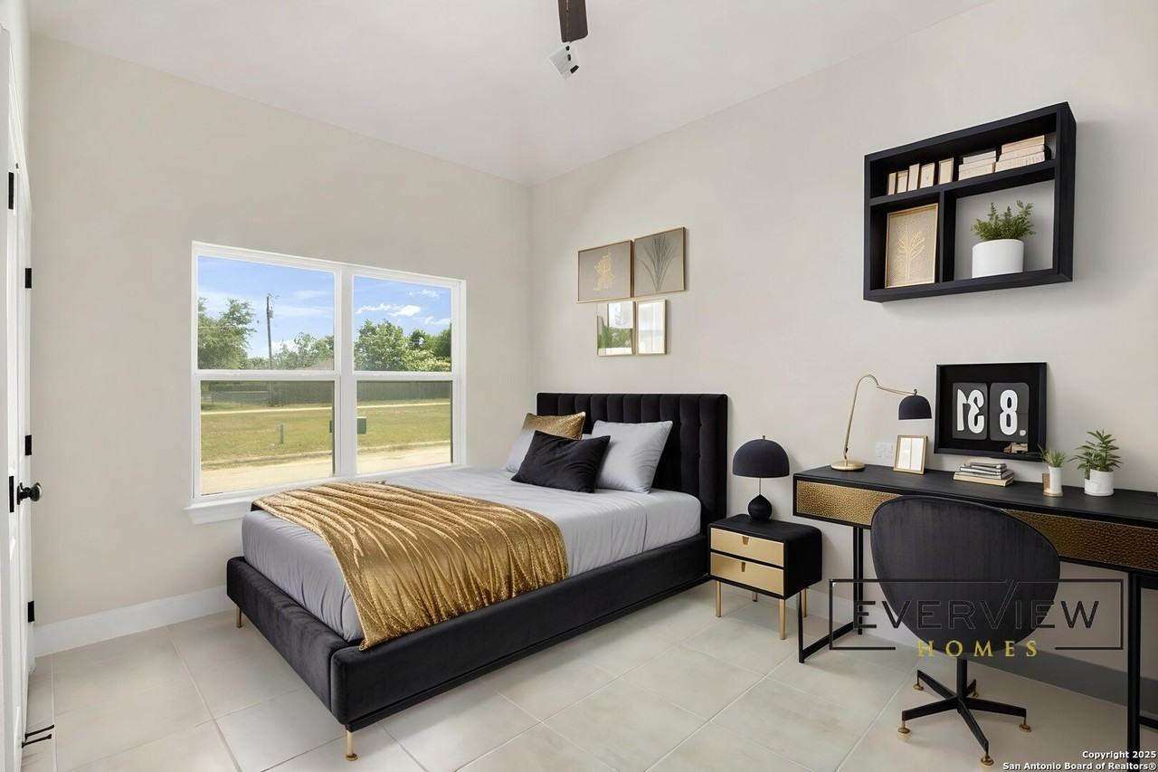 406 Park Cir - Photo 6 of 35