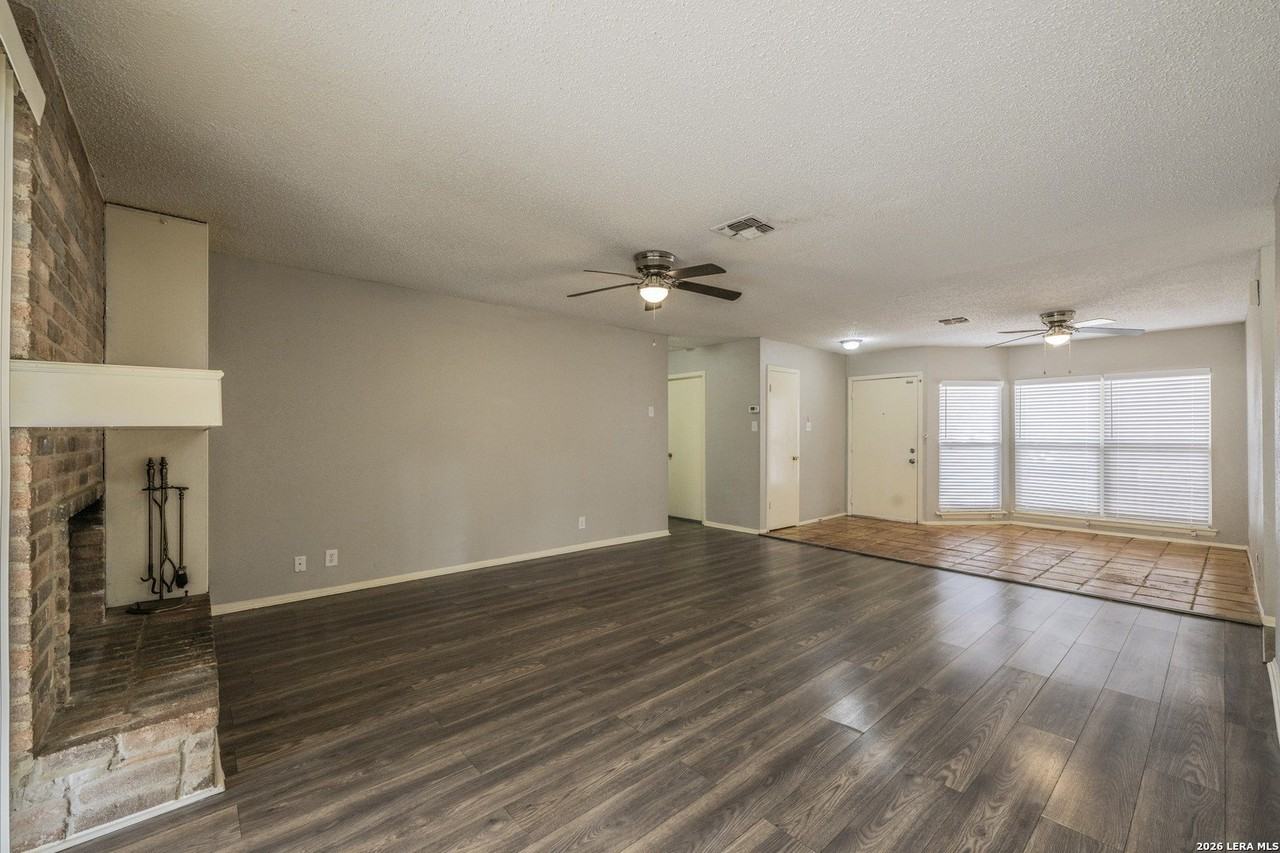 5002 Thomas Paine Dr - Photo 6 of 29