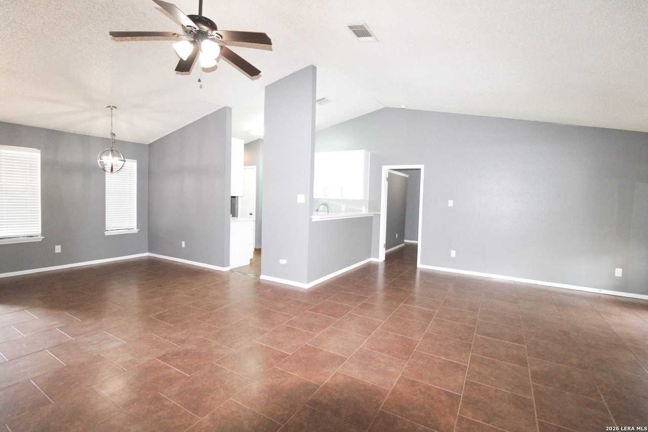 6203 Berrywest Dr - Photo 7 of 33