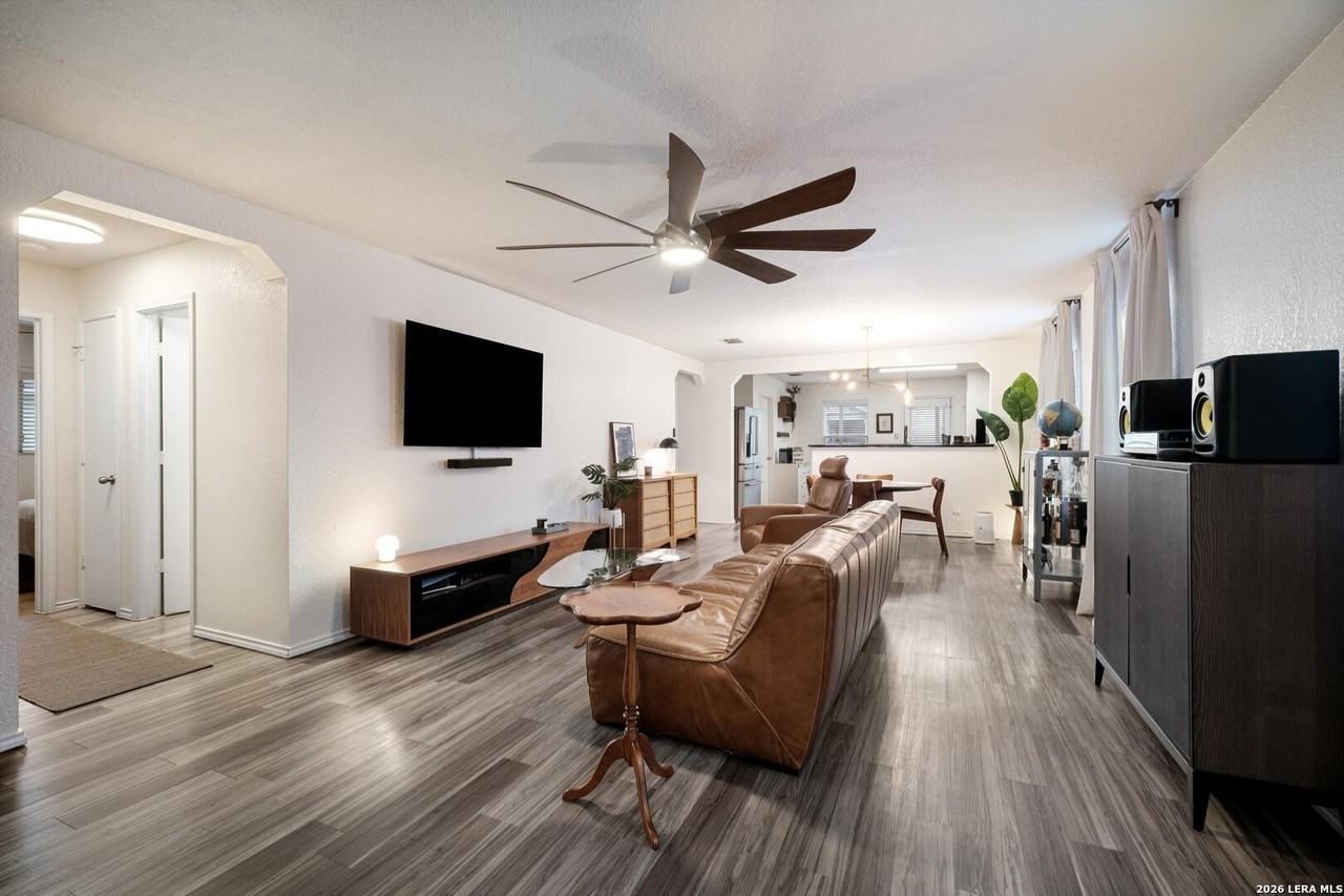 8111 Running Holw - Photo 7 of 25