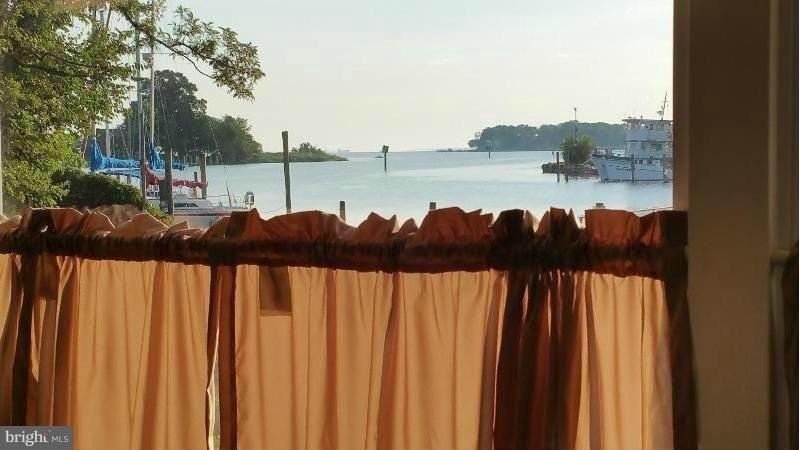 4807 Woods Wharf Rd - Photo 4 of 12