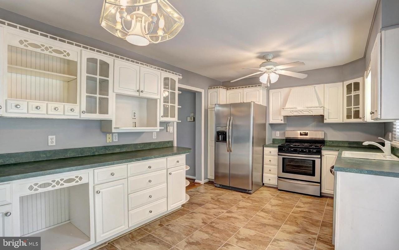 5 Cardor Ct Unit 5 - Photo 4 of 11