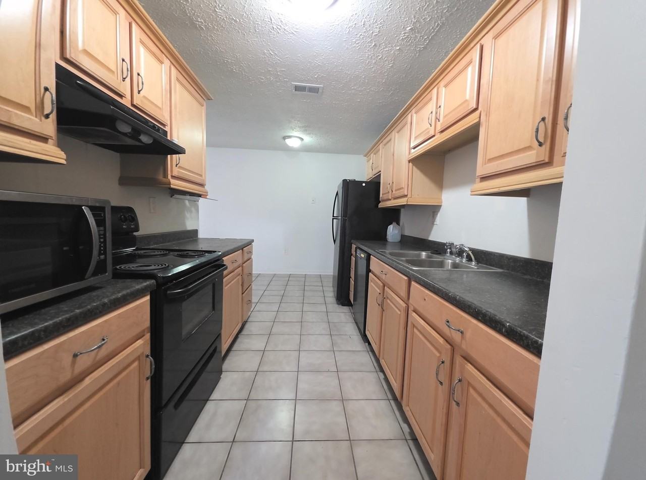 3355 Jonathan Ct - Photo 7 of 27