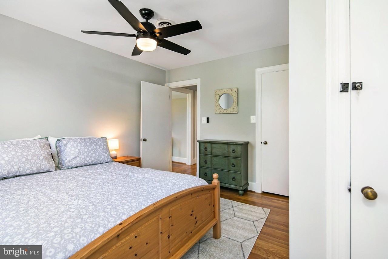 226 Carroll Pkwy Unit B - Photo 5 of 26