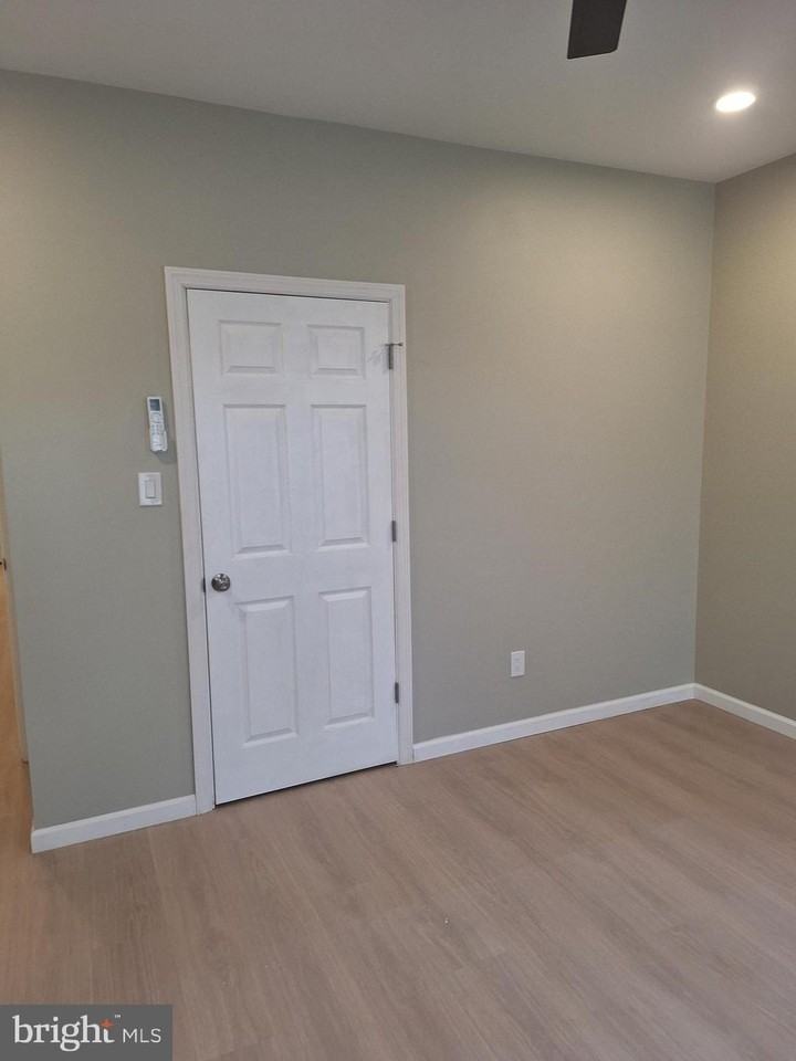 840 A HADDON Avenue unit: A #A - Photo 7 of 9