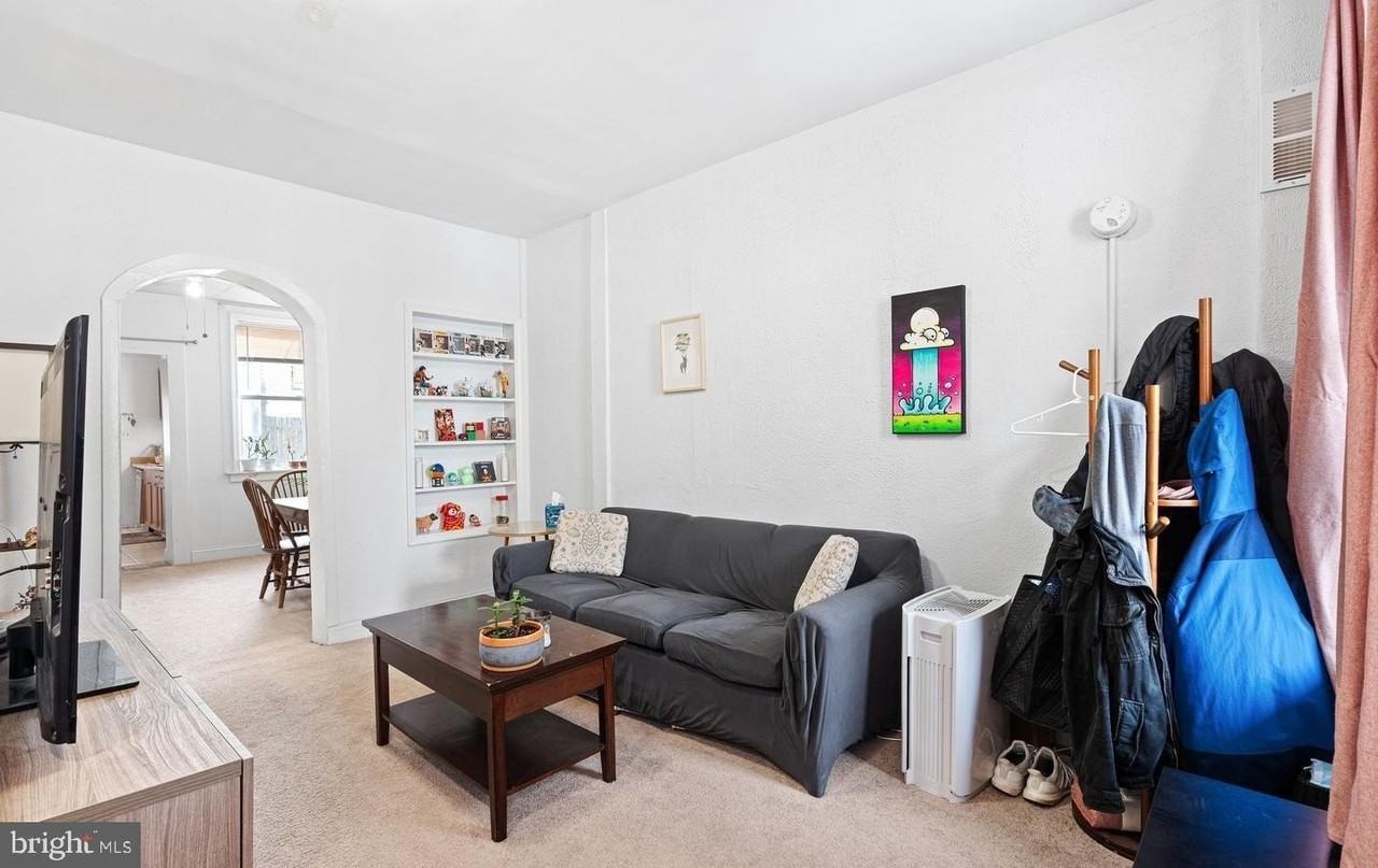 308 E Miner St - Photo 2 of 10